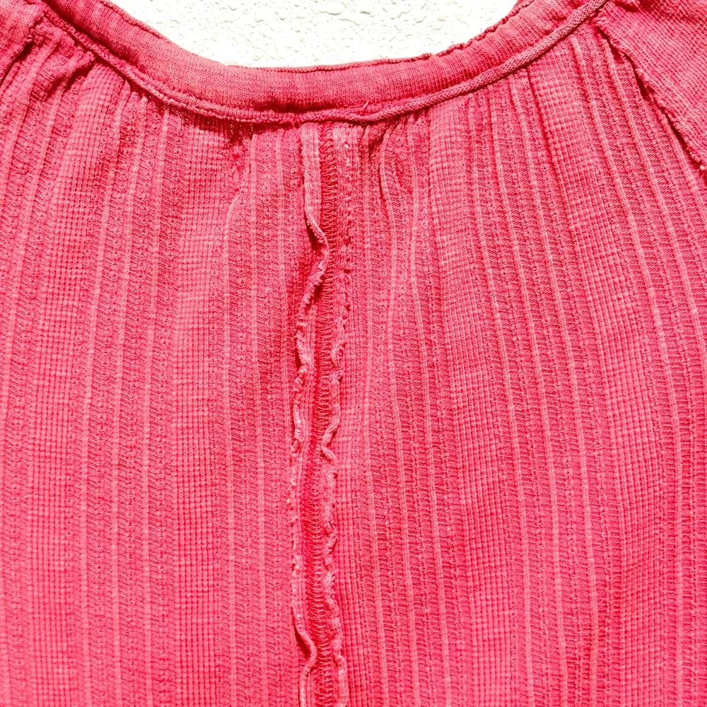 We The Free Red Ribbed Button-Front‎ The Free Daisy Tee M - Picture 6 of 10